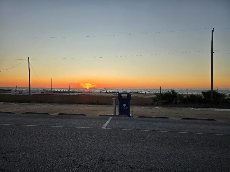 The Galveston Marathon - Wind, Cold, and Two Loops by the Gulf